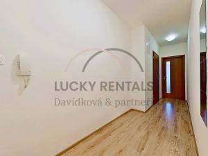 Pronájem bytu 1+kk, Praha - Hostavice, U Hostavického potoka, 33 m2