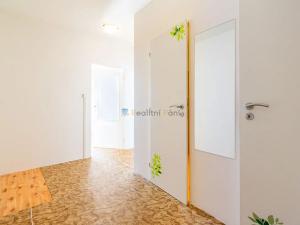 Pronájem bytu 2+kk, Praha - Stodůlky, Vlachova, 44 m2