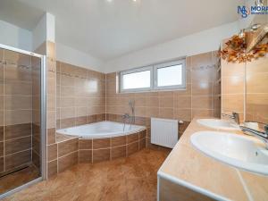 Prodej rodinného domu, Hlušovice, Východní, 100 m2