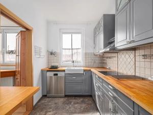 Prodej bytu 4+1, České Budějovice, J. Plachty, 118 m2