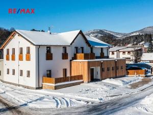 Prodej bytu 2+kk, Svoboda nad Úpou, Nádražní, 54 m2
