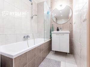 Prodej bytu 3+1, Teplice, Gagarinova, 67 m2