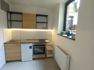 Pronájem kanceláře, Praha - Vokovice, Kladenská, 38 m2