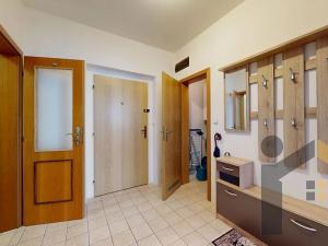 Prodej bytu 2+kk, Praha - Žižkov, Jeseniova, 46 m2