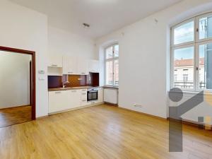 Pronájem bytu 2+kk, Praha - Karlín, Prvního pluku, 41 m2
