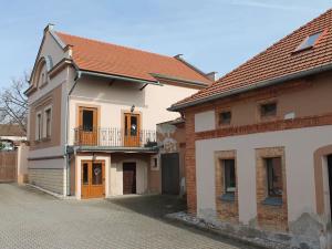 Prodej obchodního prostoru, Čečelice, Všetatská, 1000 m2