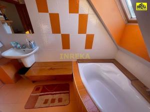 Prodej rodinného domu, Deštná, 135 m2