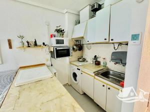 Prodej bytu 1+kk, Torrevieja, Španělsko, 23 m2