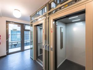 Pronájem bytu 1+1, Praha - Smíchov, Na Valentince, 50 m2