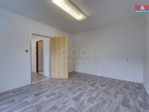 Pronájem kanceláře, Plzeň, Zikmunda Wintra, 44 m2