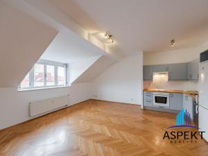 Pronájem bytu 2+kk, Praha - Vinohrady, Londýnská, 57 m2