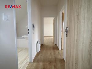 Pronájem bytu 2+kk, Praha - Zličín, Hrozenkovská, 50 m2