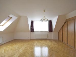 Pronájem vily, Praha - Lysolaje, 255 m2