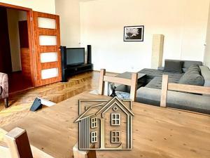 Prodej bytu 2+kk, Praha - Podolí, Na Zlatnici, 55 m2