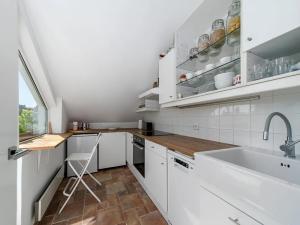 Pronájem bytu 3+1, Praha - Holešovice, Kamenická, 100 m2