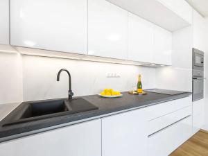 Prodej bytu 4+kk, Praha - Troja, Velká skála, 89 m2