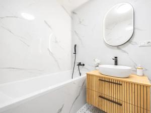 Prodej bytu 4+kk, Praha - Troja, Velká skála, 89 m2