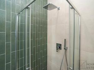Pronájem bytu 2+kk, Praha - Žižkov, Žerotínova, 47 m2