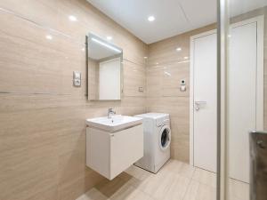 Pronájem bytu 1+kk, Praha - Žižkov, Olšanská, 34 m2