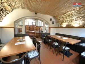 Pronájem restaurace, Žďár nad Sázavou - Žďár nad Sázavou 1, nám. Republiky, 110 m2
