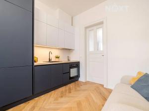 Prodej bytu 2+kk, Praha - Vinohrady, Velehradská, 45 m2