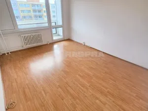 Pronájem bytu 1+kk, Praha - Prosek, Veltruská, 36 m2
