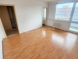 Pronájem bytu 1+kk, Praha - Prosek, Veltruská, 36 m2