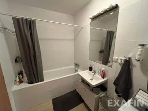 Pronájem bytu 2+kk, Praha - Vysočany, Jana Přibíka, 60 m2