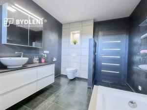 Prodej rodinného domu, Dubí, Na Barborce, 147 m2