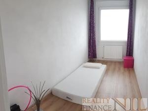 Prodej bytu 3+1, Plzeň, Žlutická, 69 m2