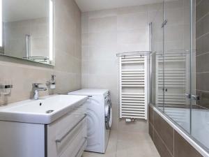 Pronájem bytu 2+kk, Praha - Jinonice, Kloudova, 59 m2