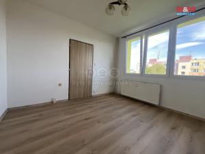 Pronájem bytu 2+1, Jindřichův Hradec - Jindřichův Hradec II, sídliště U Nádraží, 38 m2