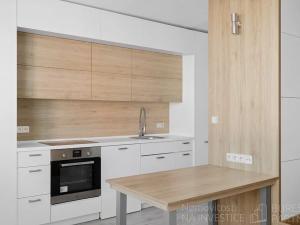 Pronájem bytu 1+kk, Praha - Záběhlice, Topolová, 31 m2