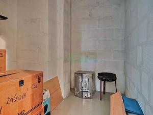 Pronájem bytu 1+kk, Praha - Horní Měcholupy, Padovská, 41 m2
