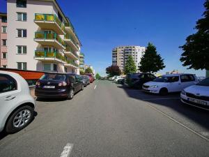 Pronájem bytu 1+kk, Praha - Horní Měcholupy, Padovská, 41 m2