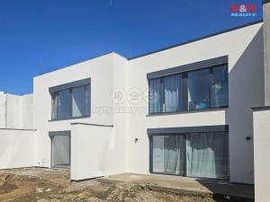 Prodej rodinného domu, Sezemice, 183 m2