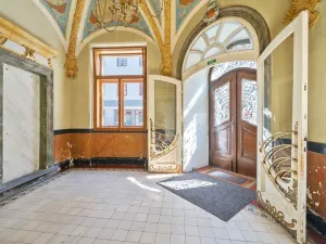 Prodej kanceláře, Hradec Králové, Tomkova, 1600 m2