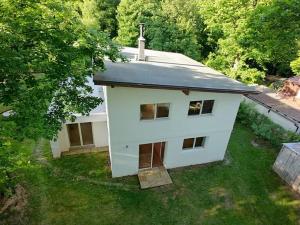 Prodej rodinného domu, Dolní Břežany, U Lesa, 160 m2