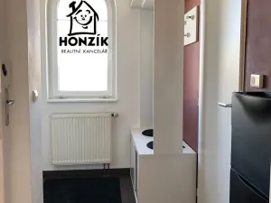 Pronájem bytu 2+kk, Praha - Kunratice, Hornomlýnská, 57 m2