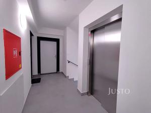Prodej bytu 2+kk, Písek, Zeyerova, 51 m2