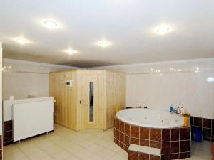 Prodej rodinného domu, Praha - Kyje, Hajní, 317 m2