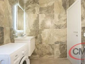 Prodej bytu 2+kk, Rrashbull, Albánie, 62 m2