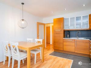 Prodej bytu 2+kk, Praha - Kbely, Herlíkovická, 52 m2