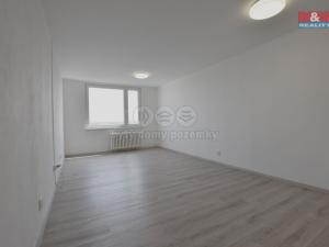 Pronájem bytu 1+kk, Hradec Králové - Nový Hradec Králové, třída Edvarda Beneše, 30 m2