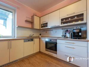 Prodej rodinného domu, Lázně Bělohrad, Třetí strana, 240 m2