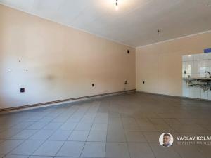 Prodej rodinného domu, Lázně Bělohrad, Třetí strana, 240 m2