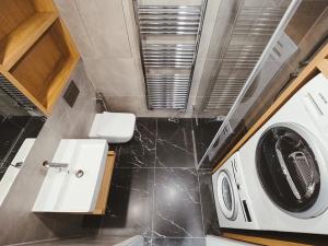 Pronájem bytu 1+kk, Praha - Bubeneč, Vítězné náměstí, 45 m2