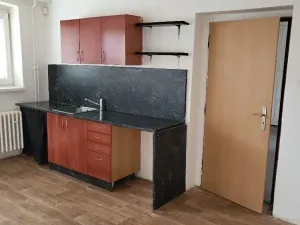 Pronájem skladu, Liberec, Košická, 110 m2