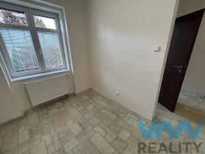 Pronájem bytu 1+1, Opava, Alšova, 55 m2