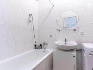 Prodej bytu 2+kk, Ždírec nad Doubravou, nám. 9. května, 58 m2